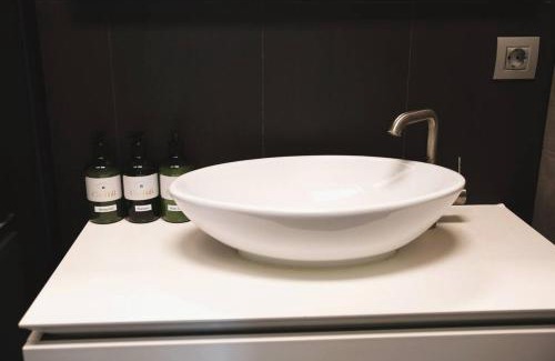 Alzingen Apartment | Charming modern 2 BR apartment