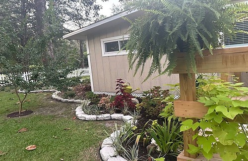 Crawfordville Cottage | Charming modern cottage, in Crawfordville with extra parking for your boat.
