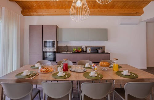 Montecosaro Villa | Charming modern villa with pool, just 15 minutes from the beaches of Civitanova Marche