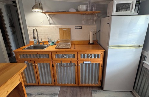 Washington Apartment | Charming, nautical themed 1-bedroom upstairs apartment in Washington ,NC