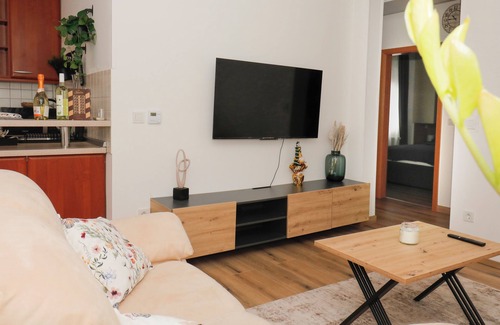 Novi Zagreb Apartment | Charming & new 2-bedroom apartment with AC, WiFi in gorgeous Zagreb, Croatia