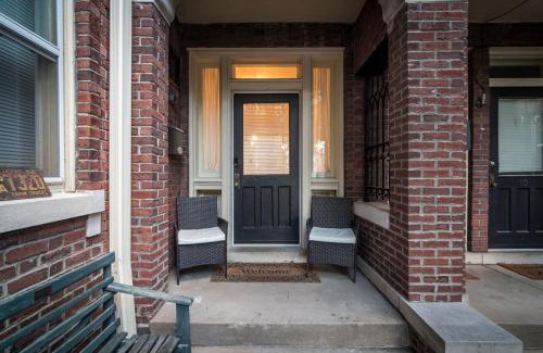 Downtown Little Rock Apartment | Charming New Orleans-Style Apartment with Gated Courtyard!