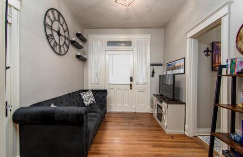 Downtown Little Rock Apartment | Charming New Orleans-Style Apartment with Gated Courtyard!