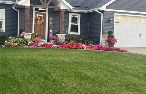 Butte Des Morts House | Charming newer 3-bedroom house in Greenville; 2.5 mi from Appleton airport