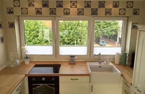 Norden Apartment | Charming old apartment with idyllic river views in the heart of Norden
