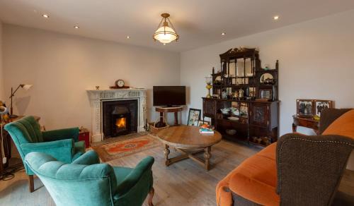Macroom Villa | Charming Old Farmhouse