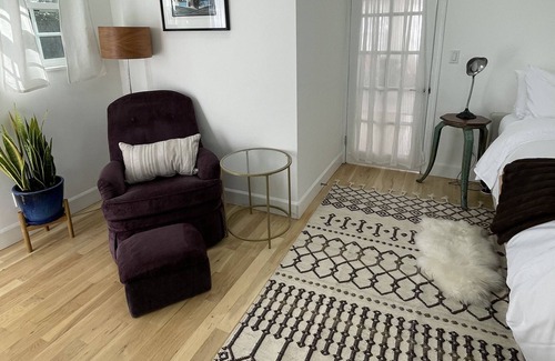 Clarkdale Cottage | Charming One-Bedroom Guest Cottage w/ Parking