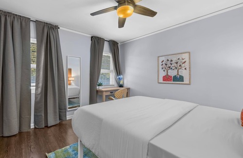 Virginia Highland Apartment | Charming One Bedroom in Virginia Highland!