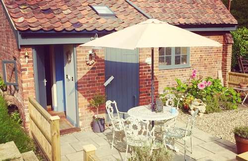 Ranworth Cottage | Charming one bedroomed converted boathouse overlooking Broad, Ranworth.