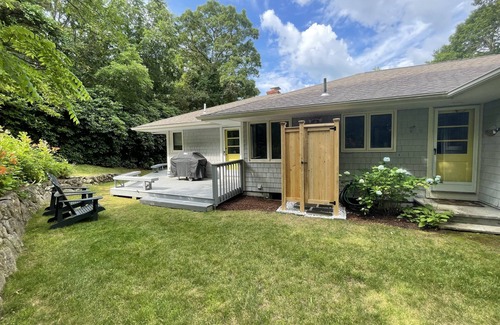 Osterville House | Charming Osterville Getaway – Walk to Village & Beach!