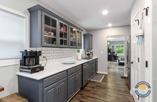Lake Geneva House | Charming, Pet-Friendly Lake Retreat