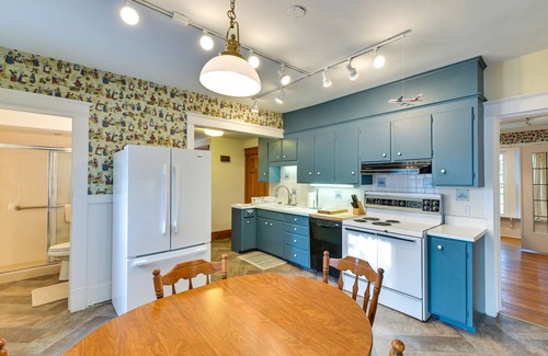 Caledonia House | Charming Pet-Friendly Vacation Rental w/Backyard!