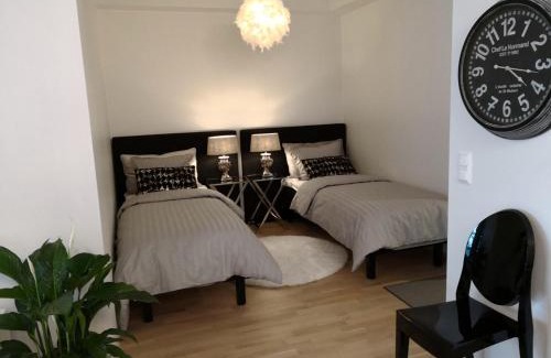 Tikkurila Apartment | Charming Pine View Apartment