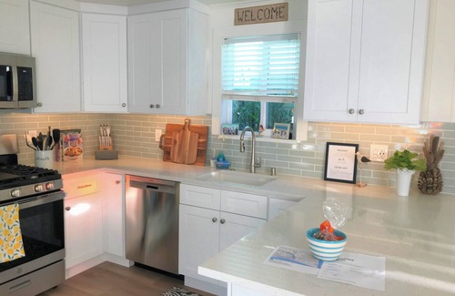 Eastside Santa Cruz Cottage | Charming & Private Santa Cruz Cottage 3 Blocks from the Beach