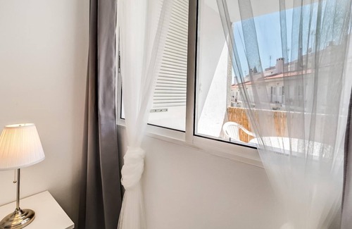 Sant Pol De Mar Apartment | Charming, quiet and bright sea-side apartament