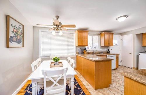 Murray House | Charming Rambler W Scenic Views & Pets R Allowed