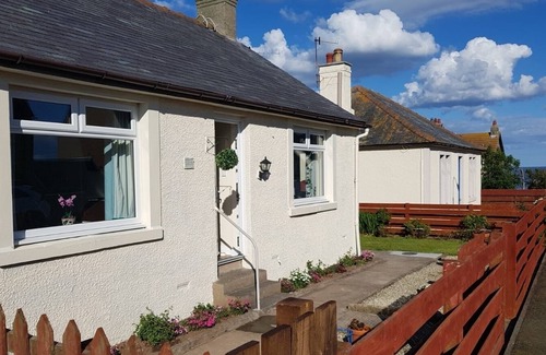 St Abbs Cottage | Charming refurbished cottage with sea view and lovely garden