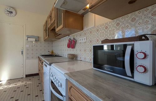 Montipouret Cottage | Charming Renovated House with Garden, Near Châteauroux – Ideal for Family Getaways
