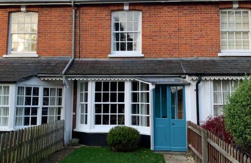 Hartley Wintney House | Charming renovated cottage in Hartley Wintney