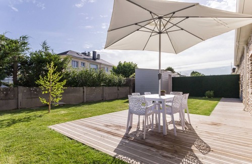 Donges Cottage | Charming Renovated Stable, Quiet Near Center, Close to Beaches, Enclosed Garden, Pet-Friendly