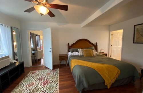 St. Maries Hotel | Charming Room 3 in the St. Maries Inn