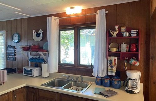 Englands Point Cottage | Charming, Rustic Lake Cottage, Great For Families Who Want To Get Away!