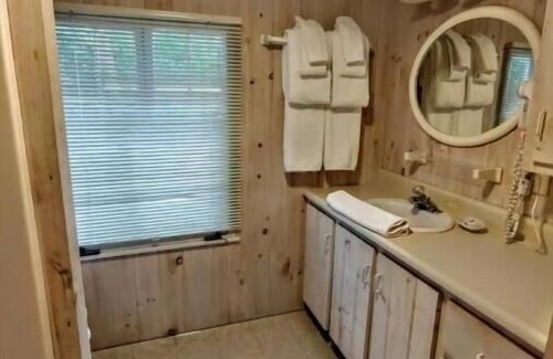 Vergennes Resort | Charming rustic two bedroom cottage steps away from Lake Champlain!