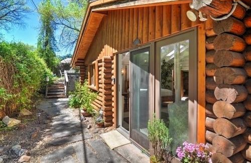 Tesuque House | Charming Santa Fe Studio Cabin with Patio and Yard!