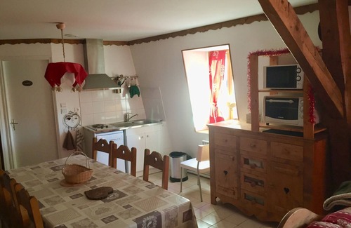 Flumet Apartment | Charming Savoyard apartment in the village center
