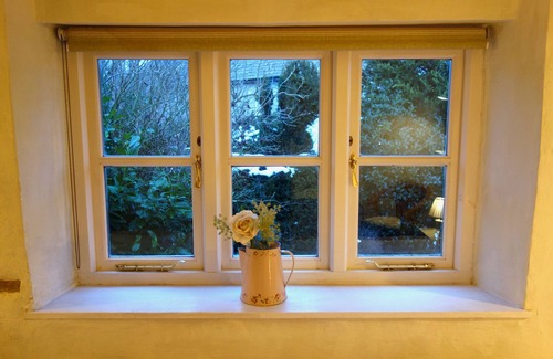 Lechlade Cottage | Charming, secluded, characterful cottage in the heart of Lechlade