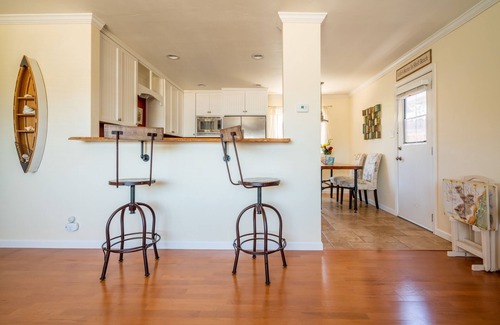Shell Beach Cottage | Charming Shell Beach Cottage with AC - Steps to Shell Beach