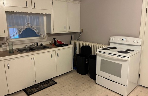 Houlton Apartment | Charming single-bedroom apartment with AC, Very Fast WiFi in beautiful Houlton