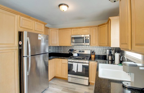 Somers Point House | Charming Somers Point House w/Private Pool!