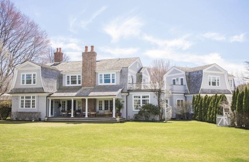 Village of Southampton House | Charming Southampton Village Guest Home -Walk to Beach, Restaurants, Shops