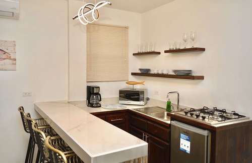 Belize City Apartment | Charming & Spacious 2-bedroom Apartment Near Ocean-Starfish Villa