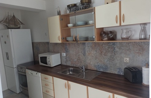 Senj House | Charming, Spacious and Comfortable House with Garden and Barbecue.
