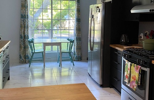 Cherry Creek House | Charming & Spacious South Austin Home