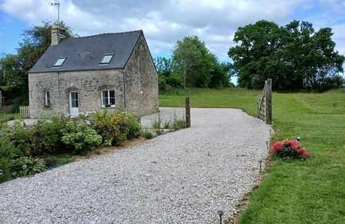 Yvetot-Bocage Cottage | Charming standalone house near Valognes