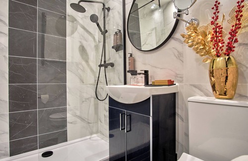 Oban Hotel | Charming Stay Steps Away from Oban’s Beauty | 3 Relaxing Rooms