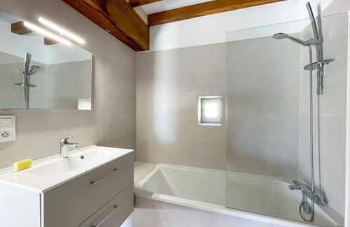 La Mesniere Cottage | Charming stone house with garden, near Mortagne-au-Perche