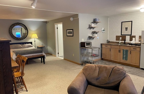 South Burlington Apartment | Charming studio in South Burlington with WiFi