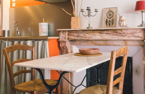 Arles City Centre Apartment | Charming studio 2 minutes from the Arena