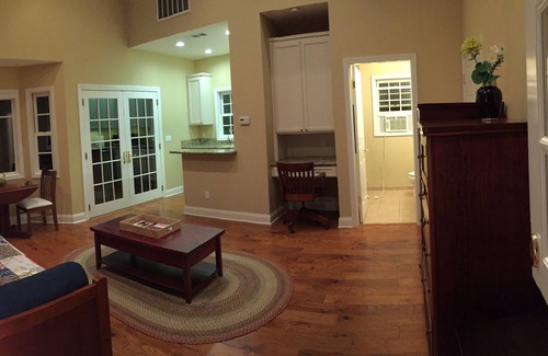Los Gatos Apartment | Charming studio cottage w/lovely gardens, close to town