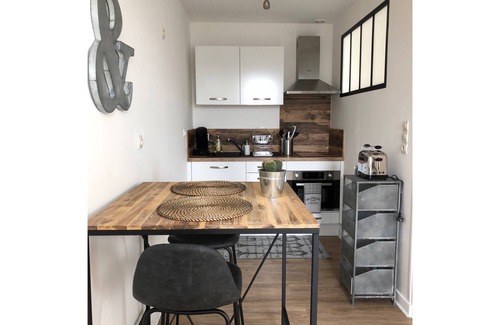 Binic Apartment | Charming Studio Facing the Port and 100 m from the beach