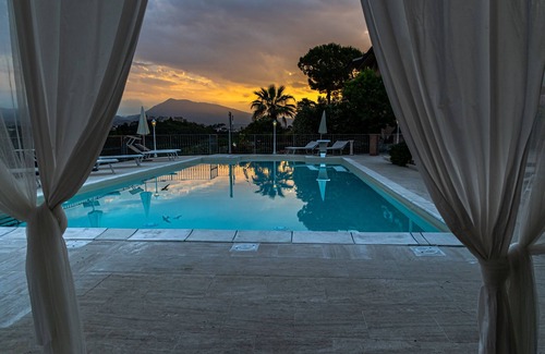 Sant'Omero Apartment | CHARMING STUDIO/FLAT WITH POOL