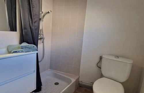 Mont-de-Marsan Apartment | 🏡 Charming Studio in Hyper Centre - Comfort & Charm in the Heart of Mont-de-Marsan