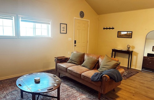 Philomath Apartment | Charming studio in brilliant Philomath with AC, WiFi