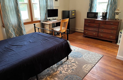 Melrose Other | Charming Studio in CT River Valley - WiFi, Crystal Lake, Farms and Scenic Views