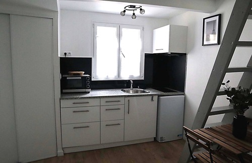 Bessancourt Apartment | Charming studio, quiet, old village, 30 mn from Paris, 10 mn from Auvers-sur-Oise