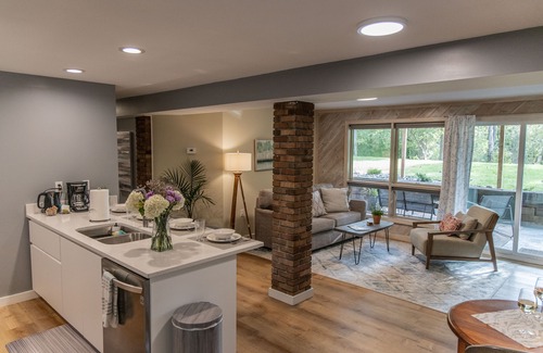 Ithaca House | Charming, stunning beautiful Apartment https:/players.cupix.com/p/1b0E82F5!